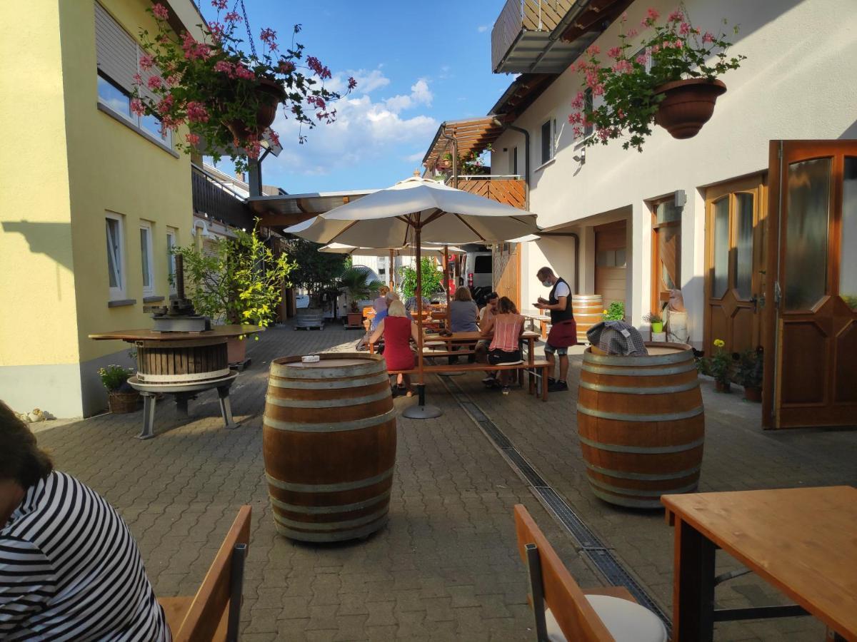 Appartamento Weingut & Strausswirtschaft Vogel Vogtsburg Esterno foto